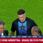 里程碑！大马丁赛前领取国家队出战50场纪念品